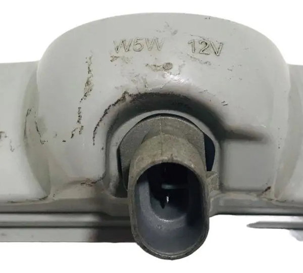 Lanterna / Luz De Placa Chevrolet Onix Joy 2019 13526495