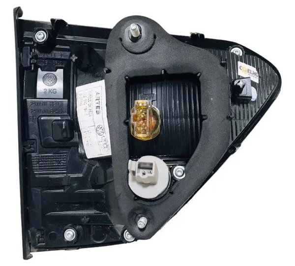 Lanterna Tampa Traseira Direita Vw Fox 1.6 2015/2019