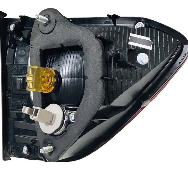 Lanterna Tampa Traseira Direita Vw Fox 1.6 2015/2019