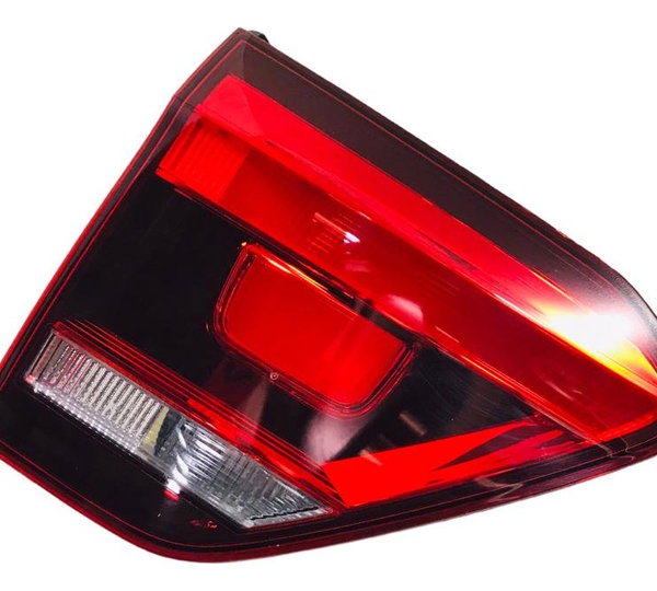 Lanterna Tampa Traseira Lado Esquerdo Vw Fox 2015/2019