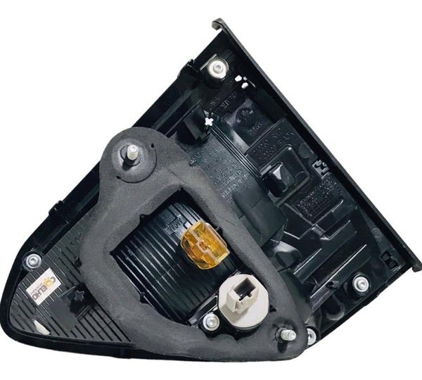 Lanterna Tampa Traseira Lado Esquerdo Vw Fox 2015/2019