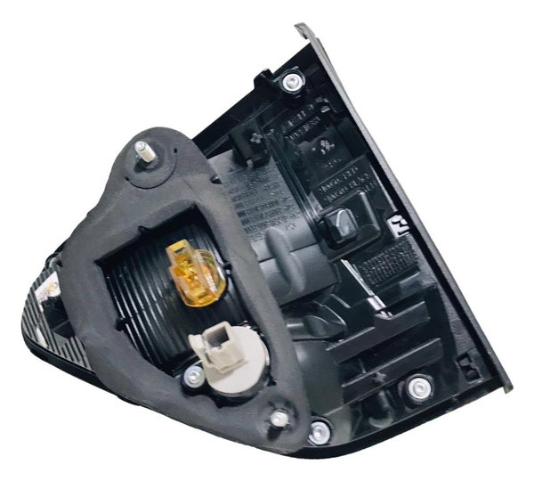 Lanterna Tampa Traseira Lado Esquerdo Vw Fox 2015/2019
