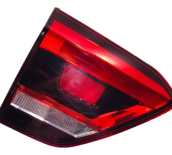 Lanterna Tampa Traseira Lado Esquerdo Vw Fox 2015/2019