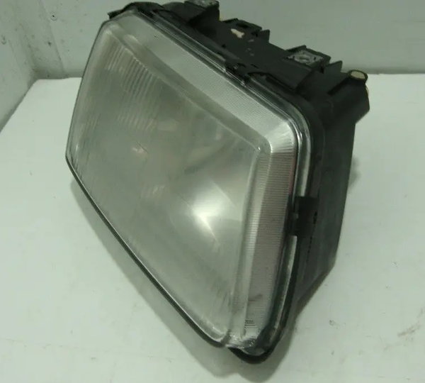 Farol Direito Audi A3 1997-usado