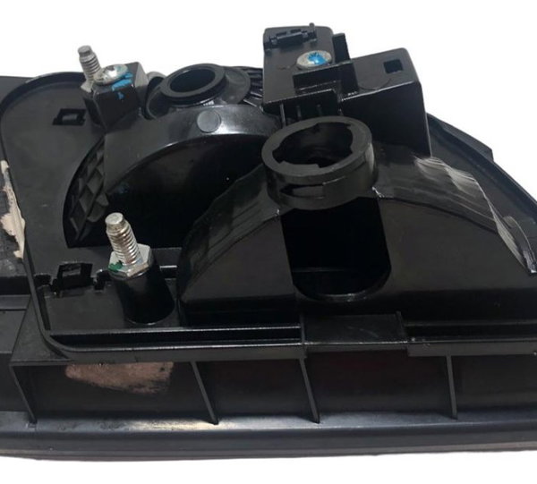 Lanterna Tampa Traseira Direita Fiat Siena 2010 C/detalhe