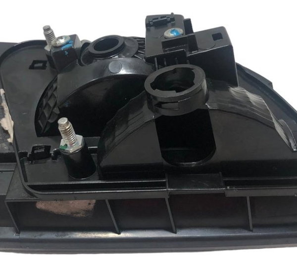 Lanterna Da Tampa Traseira Direita Fiat Siena 2010 C/detalhe Vermelho
