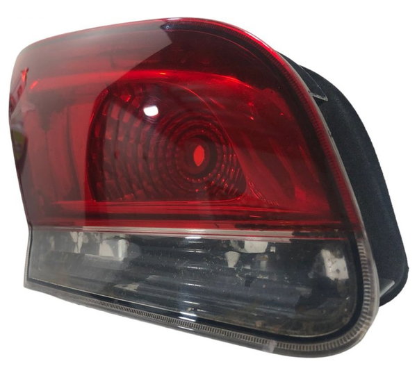 Lanterna Tampa Traseira Esquerda Fiat Siena 2010 C/detalhe Vermelho