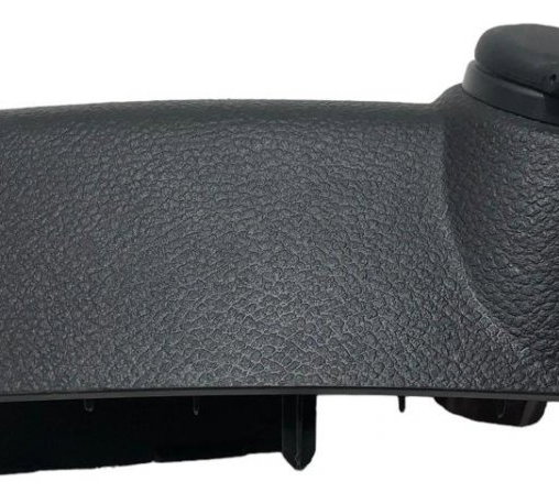 Moldura Tomada 12v Acendedor Chevrolet Tracker 2015