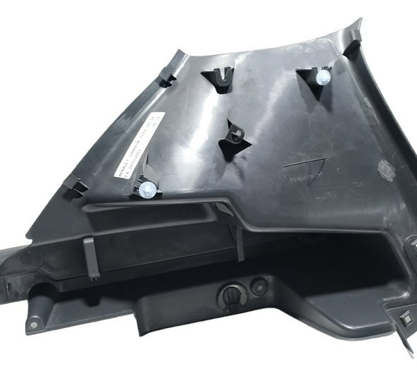 Acabamento Coluna Tras Dir Renault Sandero 2012 A205