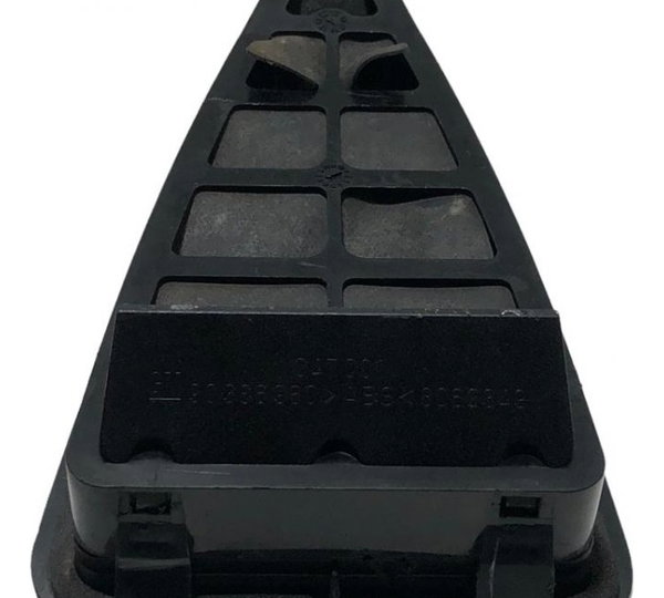 Grade Difusor Saida De Ar Chevrolet Montana  2014