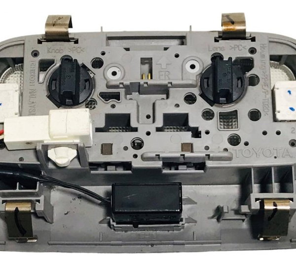 Luz Teto Cortesia Dianteira Toyota Yaris 2020