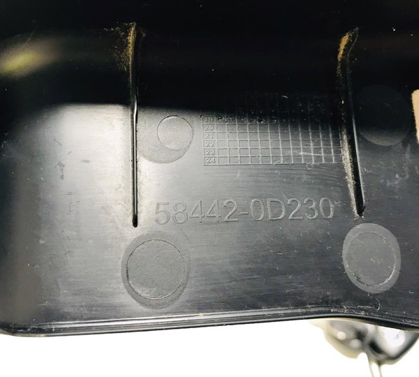 Acabamento Do Macaco Toyota Yaris 2020