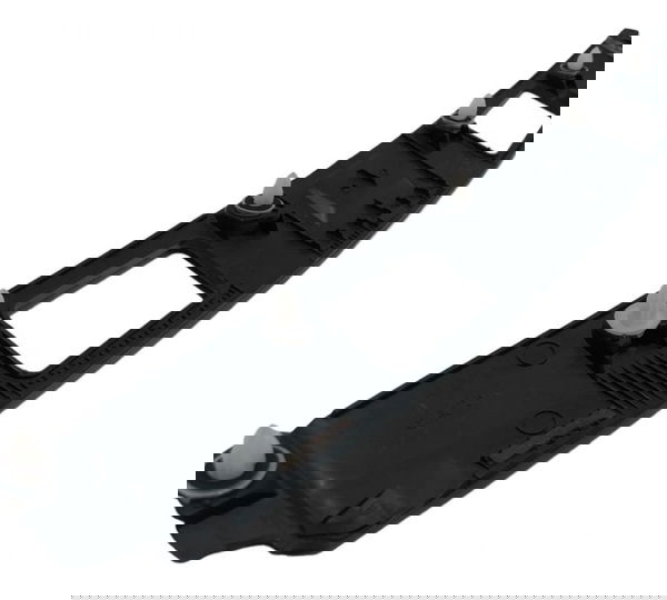 Acabamento Luz De Placa Toyota Yaris Sedan 2020