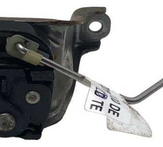 Fechadura Trava Banco Traseiro Dir Toyota Yaris Sedan 2020