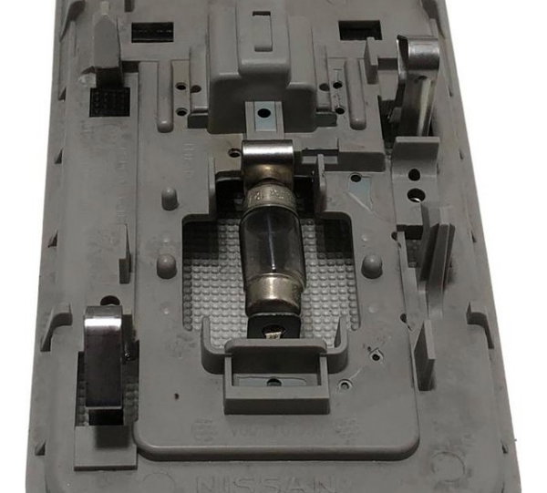 Luz Teto Central Cortesia Nissan Versa 1.6 2019