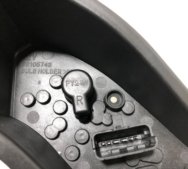 Circuito Lanterna Direita Nissan Versa 1.6 2019