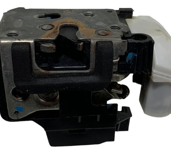 Fechadura Porta Dianteira Direita Fiat Strada 1.4 2018