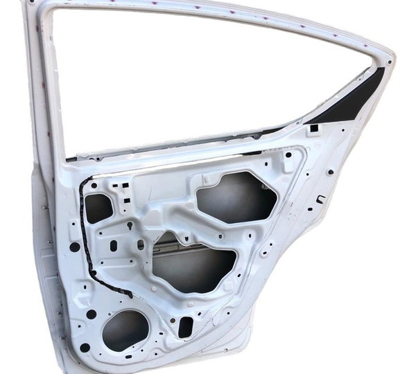 Porta Traseira Direita Nissan Versa 2012/2019 Detalhe Original Foto
