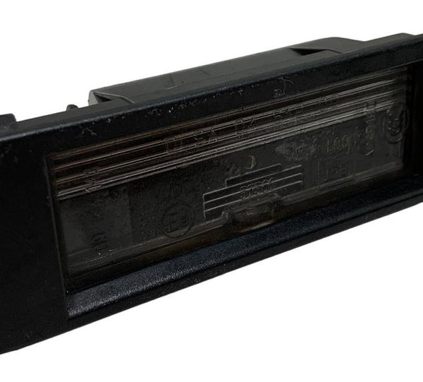Lanterna Luz Placa Traseira Fiat Palio Attract  2016