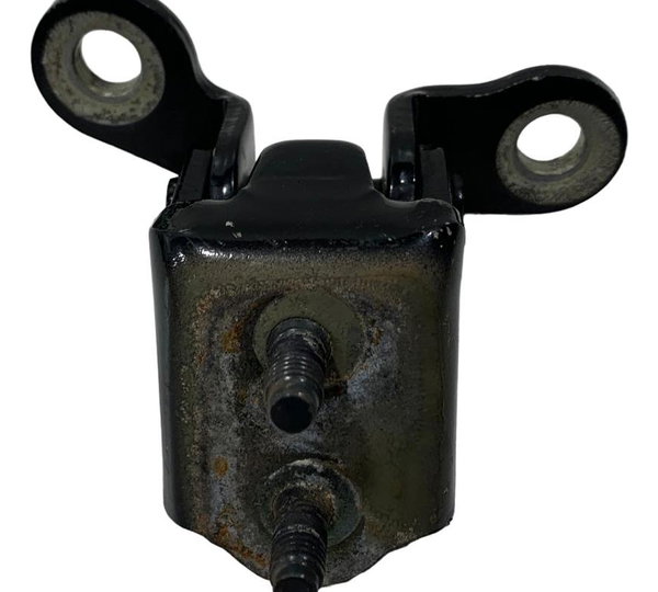 Dobradiça Superior Traseira Direita Chery Tiggo 2.0 2011