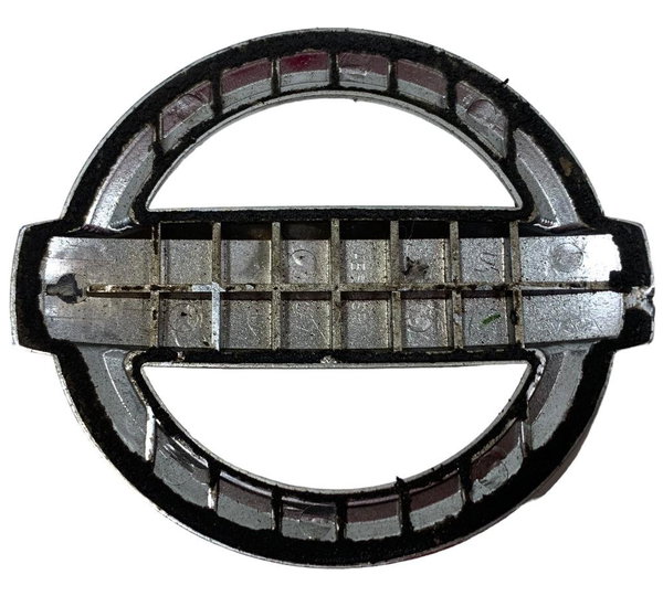 Emblema Tampa Traseira Nissan Tiida 2006 /2013