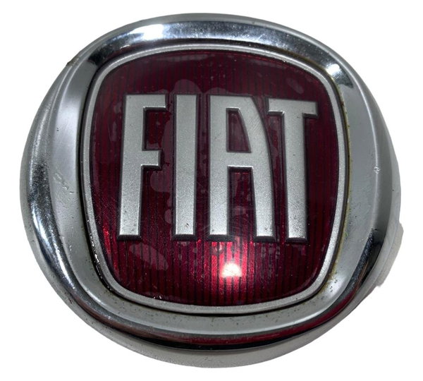 Emblema Grade Dianteira Fiat Idea Adventure Doblo 2011