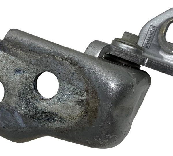 Dobradiça Inferior Porta Traseira Direita Ford Ka 2019