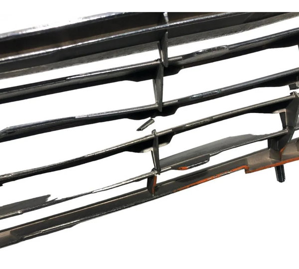 Grade Dianteira Parachoque Toyota Corolla 98/02 C/detalhe