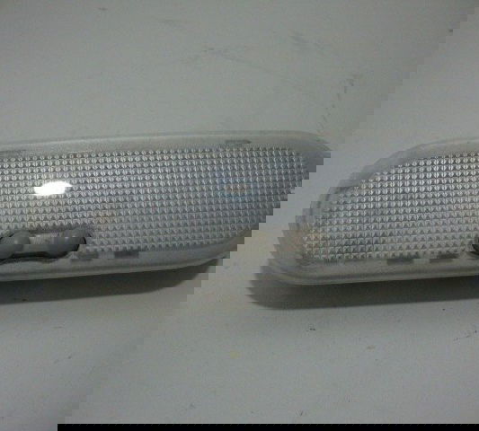 Luz Iluminação De Teto Central Nissan March-usado