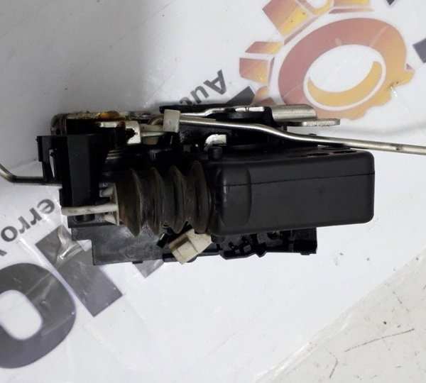 Fechadura Porta Dianteira Direita Renault Sandero Stepway