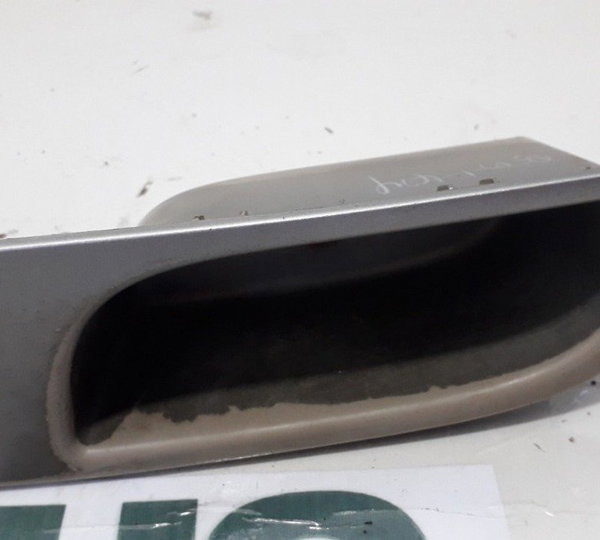 Moldura Botão Vidro Dianteiro Direito Mmc Triton 3.2 2010