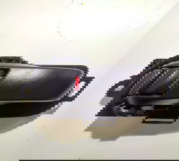 Maçaneta Interna Traseira Esquerda Nissan Tiida 1.8 2010 Original Foto