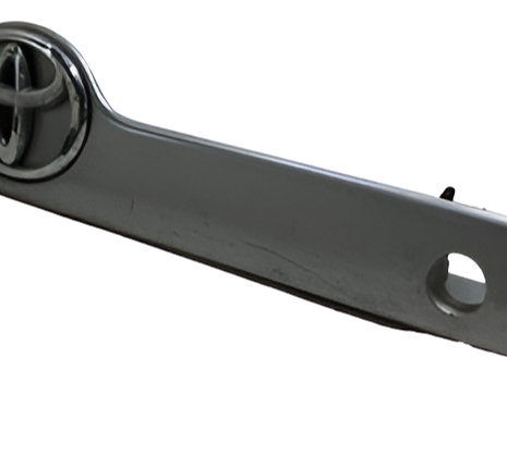 Moldura Aplique Tampa Traseira Toyota Corolla 2003 2008 Original Foto
