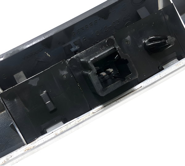 Aplique Moldura Tampa Traseira Citroen C3 2009 C/detalhe Original Foto