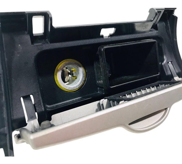 Cinzeiro Porta Objetos / Tomada 12v Toyota Corolla 2011-2012