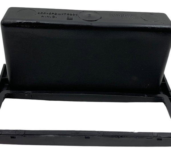Moldura Porta Treco Painel Radio Chevrolet Montana 2009