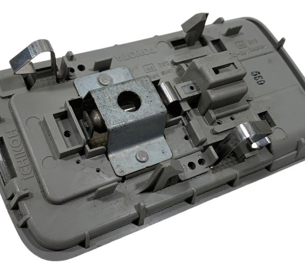 Lanterna Luz Teto Cortesia Toyota Corolla 2005