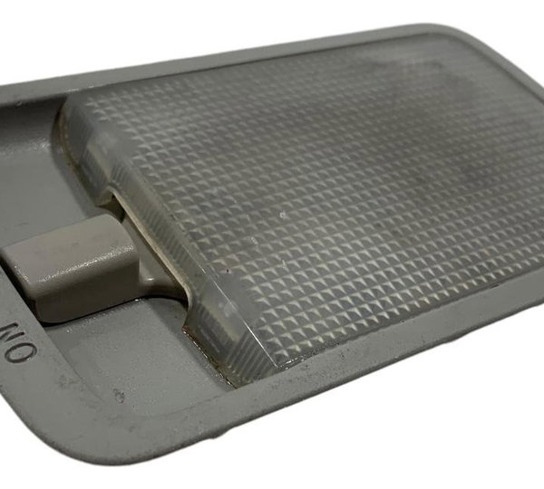 Lanterna Luz Teto Cortesia Toyota Corolla 2005