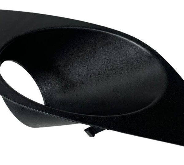 Moldura Farol Milha Direito Fiat Palio Attractive 2015