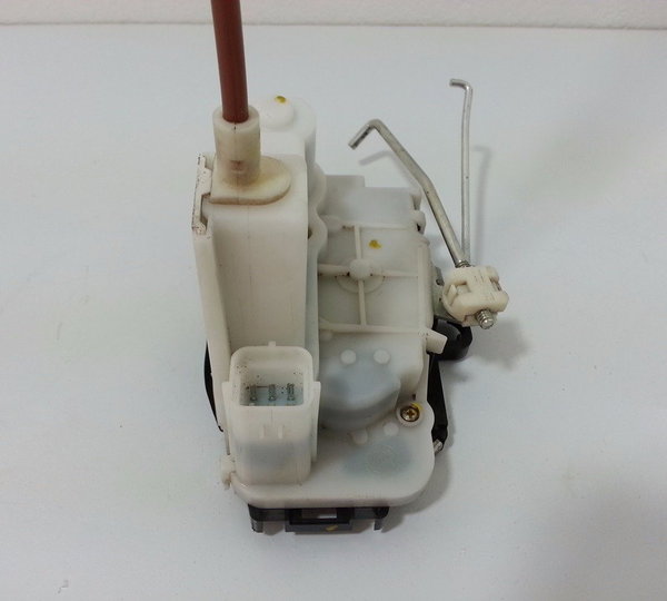 Fechadura Eletrica Dianteira Direita Fiat Palio 2012 A 2015