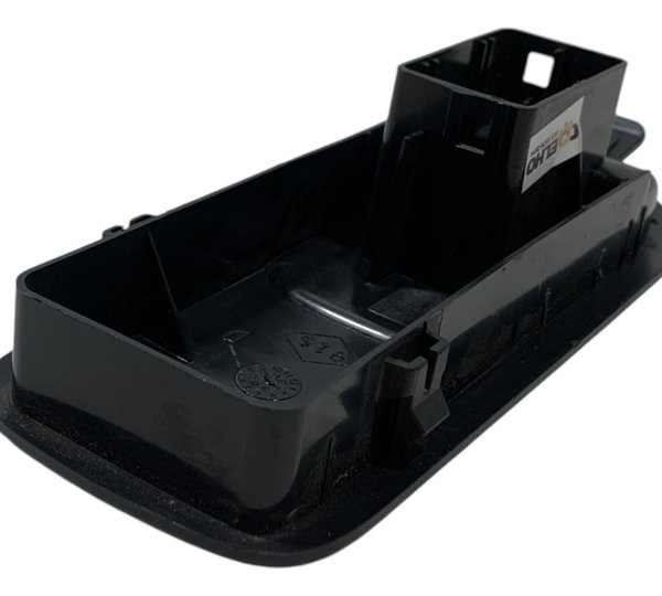 Moldura Botao Vidro Dianteiro Direito Renault Duster 2013