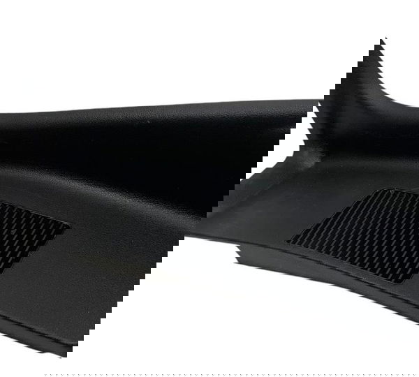 Acabamento Lateral Direito Volkswagen Saveiro Robust 2021