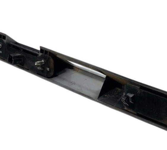 Friso Aplique Tampa Traseira Peugeot 307 Sedan 2007 Detalhe
