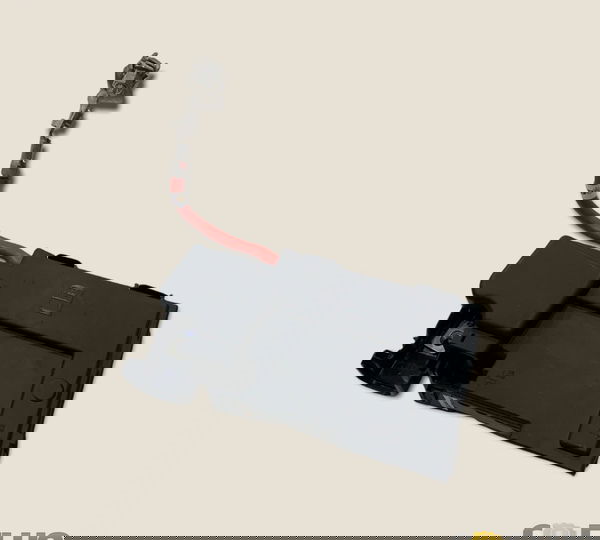 Polo Positivo Bateria C/ Detalhe Cruze Ltz 1.4 16/17 (2784)