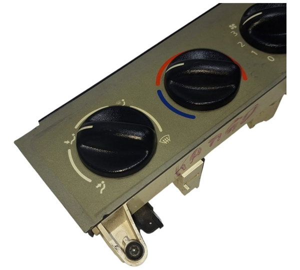 Comando Ar Sem Ar Condicionado Renault Kangoo 2006 A 2012
