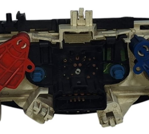 Comando Ar Cond. Renault Logan Sandero 2015-2019 Detalhe