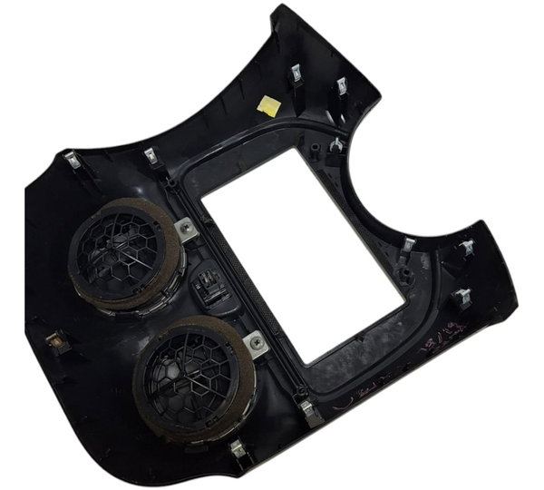 Moldura Acabamento Painel Central Nissan Versa 2019