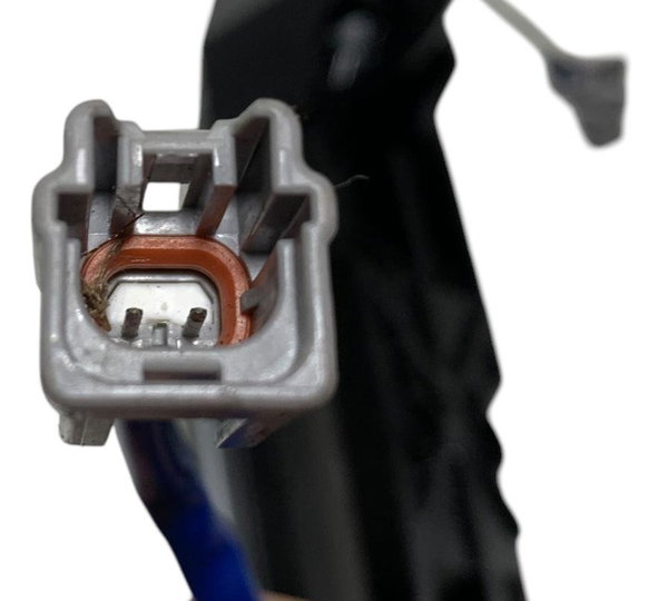 Maçaneta Externa Dianteira Direita Nissan Tiida 2011