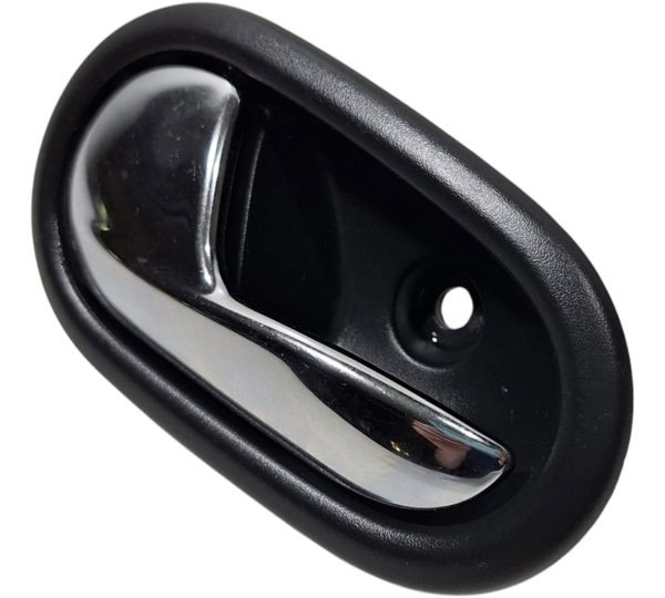 Maçaneta Interna Esquerda Cromada Renault Sandero 2015-2018 Original Foto