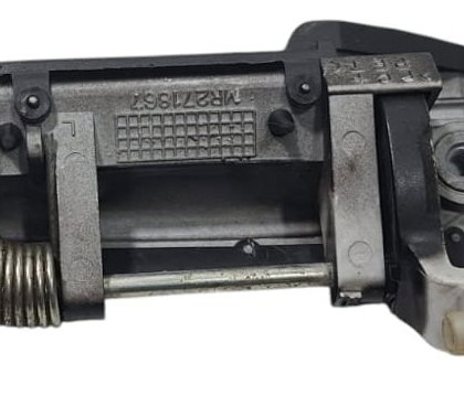Maçaneta Externa Dianteira Esquerda Tr4 2002-12